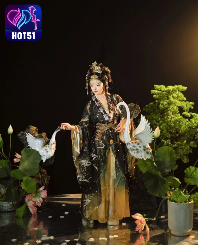 Xiao Xi Ya-hot51